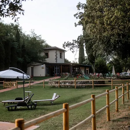 Aparthotel Mucellena Casole d'Elsa