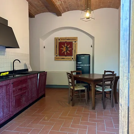 Mucellena Lägenhetshotell 4*