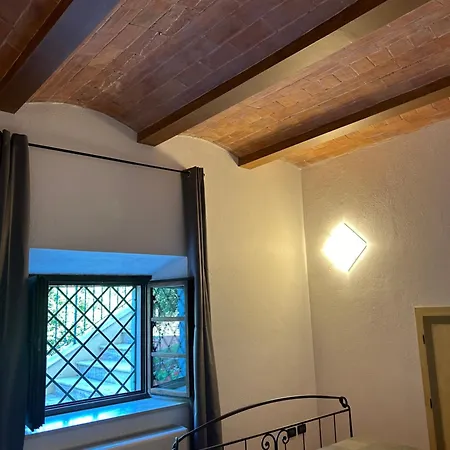 Mucellena Lägenhetshotell 4*